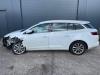 Renault Megane IV 1.2 Energy TCE 100 Sloopvoertuig (2018, Wit)