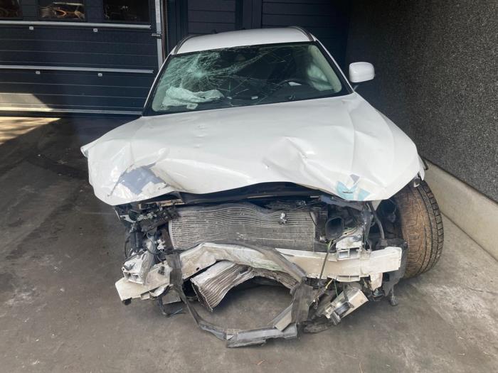 Volvo V90 Skrotfordon (2020, WIT)