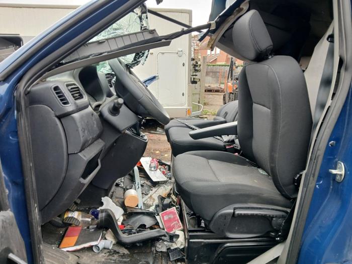 Renault Master III 2.3 dCi 150 16V FWD Skrotfordon (2024, BLAUW)