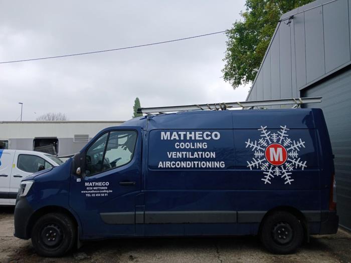 Renault Master III 2.3 dCi 150 16V FWD Skrotfordon (2024, BLAUW)