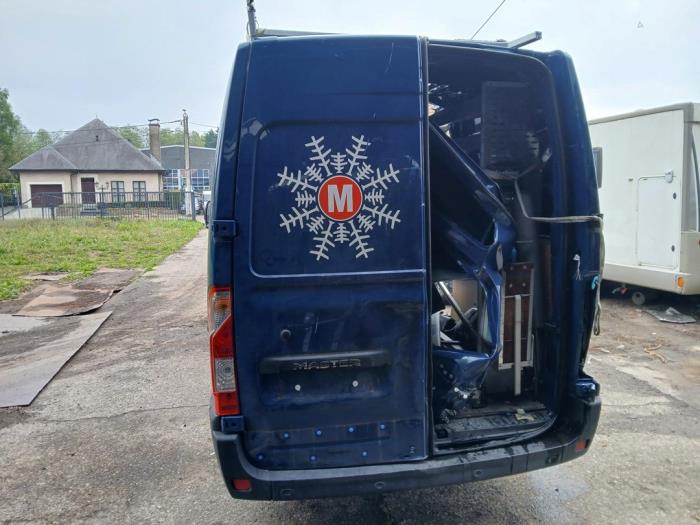 Renault Master III 2.3 dCi 150 16V FWD Skrotfordon (2024, BLAUW)