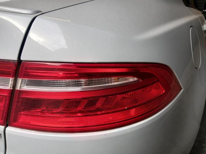 Jaguar XE 2.0d 180 16V Skrotfordon (2018, YULONG WHITE)