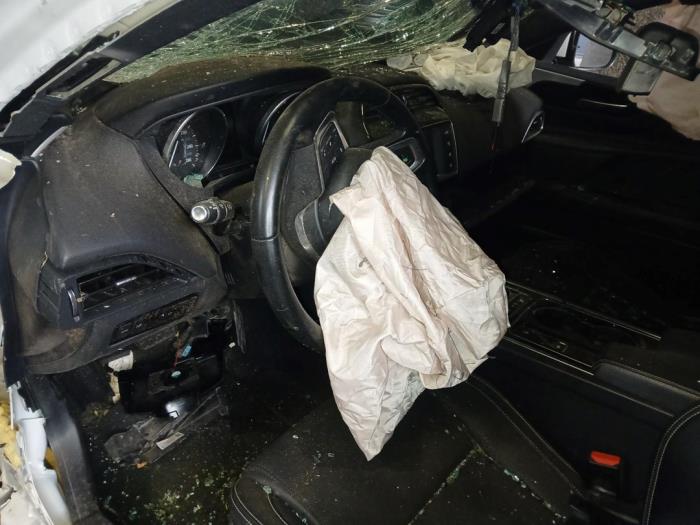 Jaguar XE 2.0d 180 16V Skrotfordon (2018, YULONG WHITE)