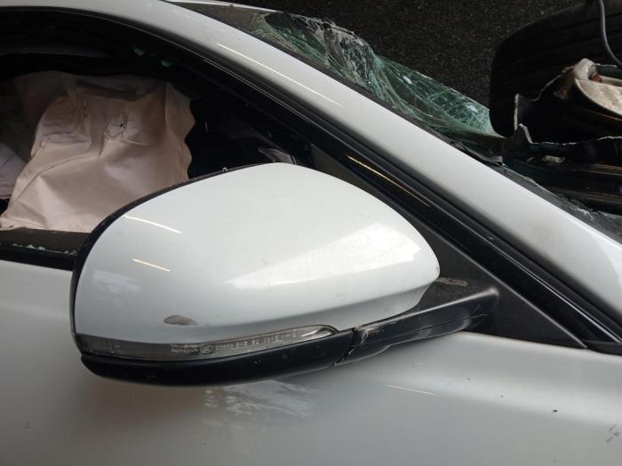 Jaguar XE 2.0d 180 16V Skrotfordon (2018, YULONG WHITE)