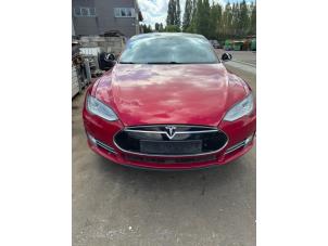 Tesla Model S 85D  (Sloop)