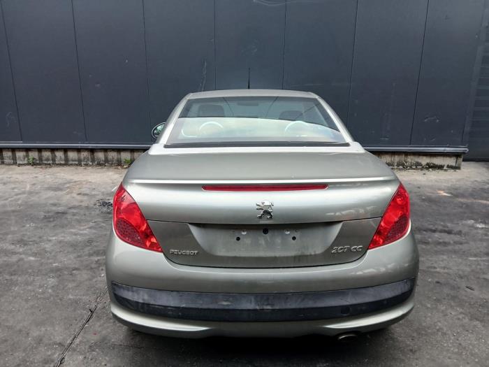 Peugeot 207 CC 1.6 16V Skrotfordon (2009, ZILVER)