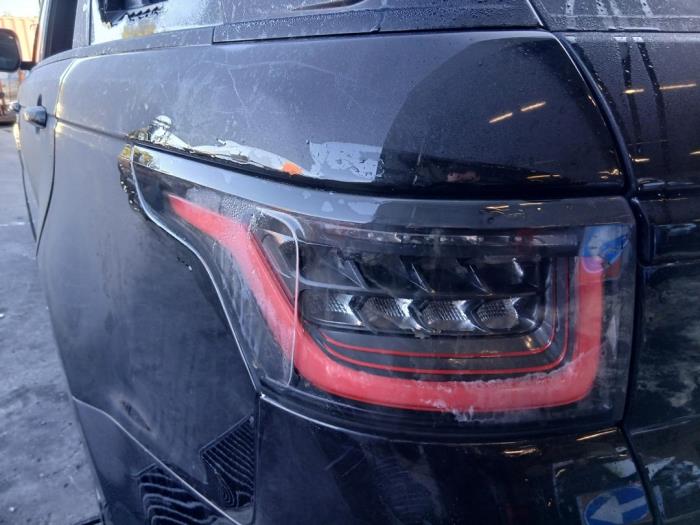 Landrover Range Rover Sport 3.0 D250 MHEV Skrotfordon (2021, ZWART)