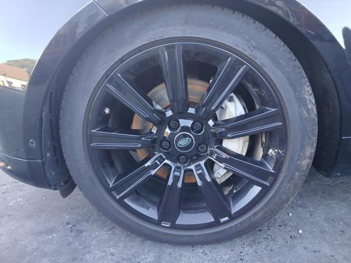 Landrover Range Rover Sport 3.0 D250 MHEV Skrotfordon (2021, ZWART)