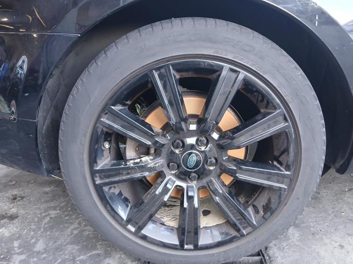 Landrover Range Rover Sport 3.0 D250 MHEV Skrotfordon (2021, ZWART)