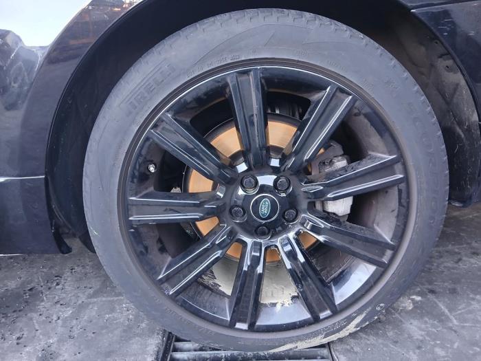 Landrover Range Rover Sport 3.0 D250 MHEV Skrotfordon (2021, ZWART)