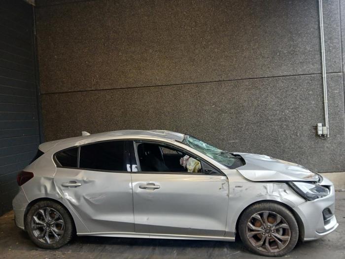 Ford Focus 4 1.0 EcoBoost 12V Hybrid 125 Sloopvoertuig (2023, Zilver)