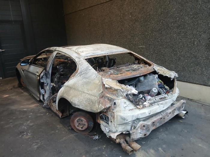 BMW 6 serie Gran Coupe 650i V8 32V Skrotfordon (2016, ZILVER)