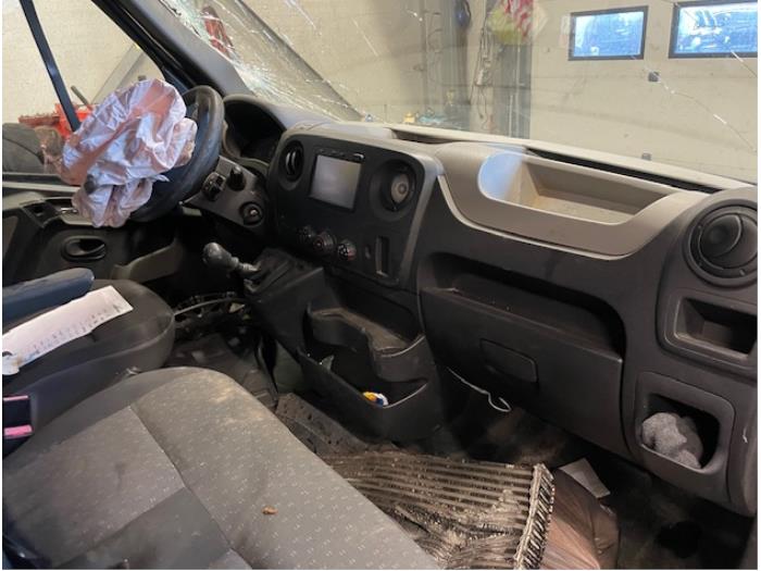 Opel Movano 2.3 BiTurbo 16V Skrotfordon (2017, ZWART)