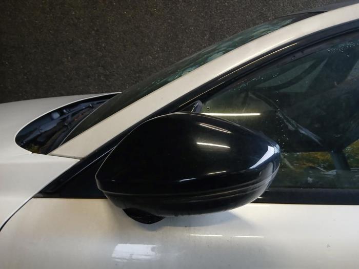 Peugeot 508 1.6 16V Hybrid 225 Skrotfordon (2020, WIT)