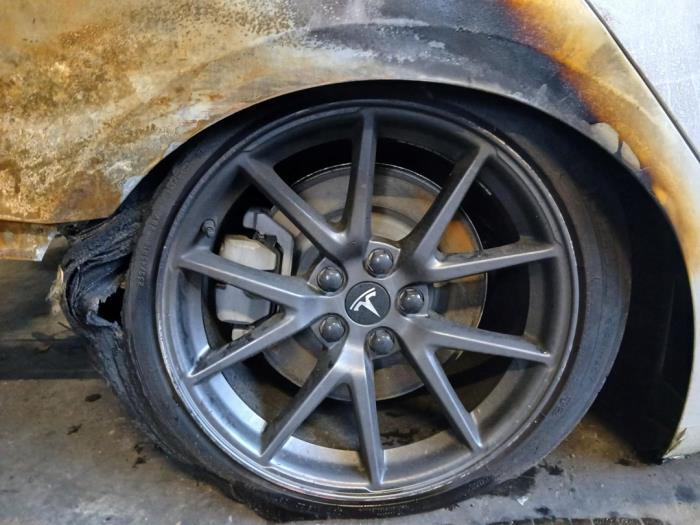 Tesla Model 3 Long Range AWD 75 kWh Sloopvoertuig (2021, Wit)