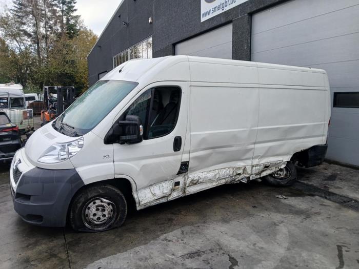 Peugeot Boxer 2.2 HDi 130 Euro 5 Skrotfordon (2013, WIT)