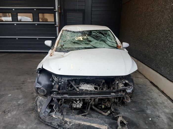 Volkswagen Polo VI 1.0 TSI 12V Skrotfordon (2019, WIT)