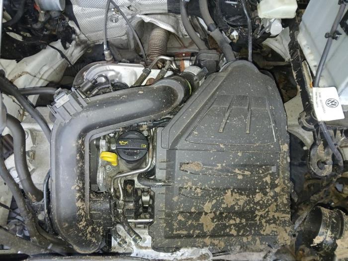 Volkswagen Polo VI 1.0 TSI 12V Skrotfordon (2019, WIT)