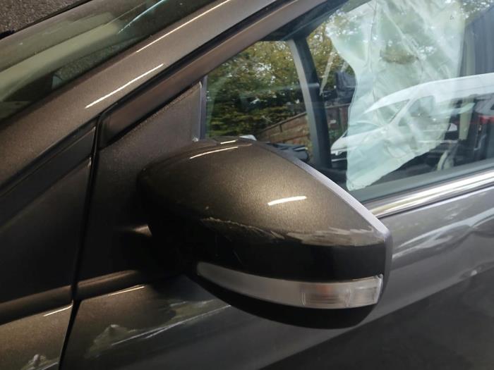 Ford Kuga II 1.5 EcoBoost 16V 120 Sloopvoertuig (2019, Grijs)