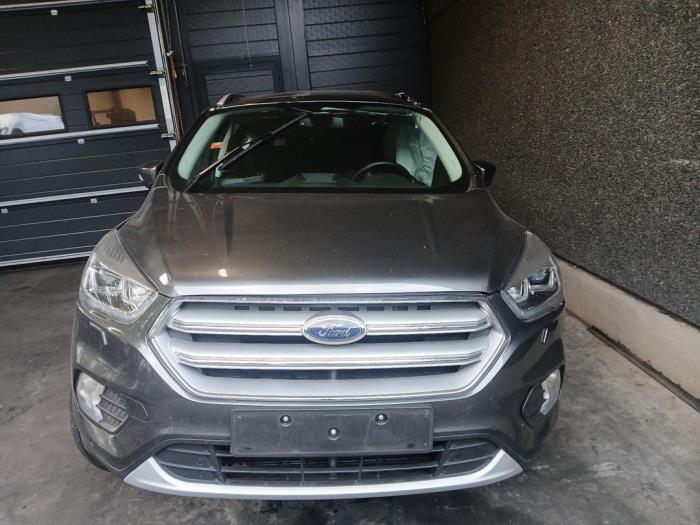 Ford Kuga II 1.5 EcoBoost 16V 120 Sloopvoertuig (2019, Grijs)