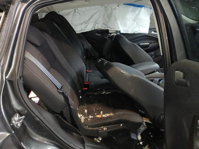 Ford Kuga II 1.5 EcoBoost 16V 120 Sloopvoertuig (2019, Grijs)