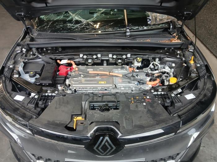 Renault Megane E-Tech 40 kWh Sloopvoertuig (2025, Grijs)