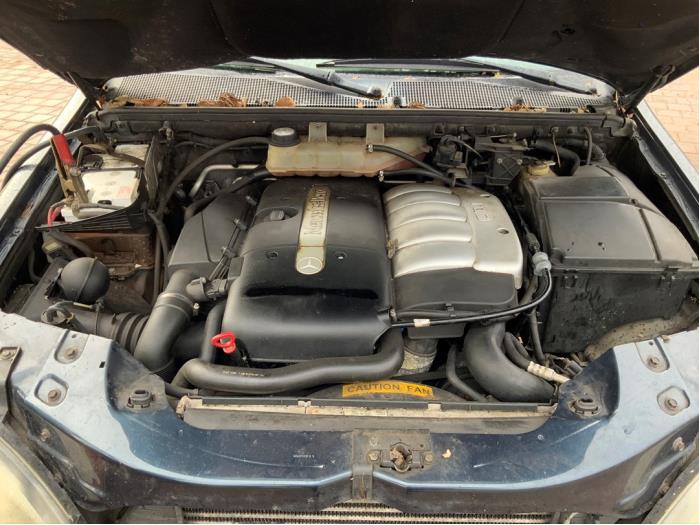 Mercedes ML I 270 2.7 CDI 20V Sloopvoertuig (2000, Zwart)