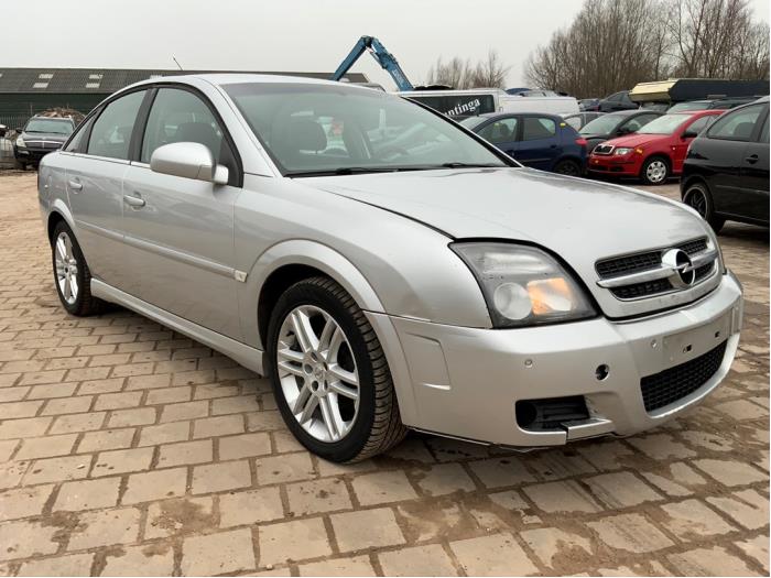 Opel Vectra C GTS 2.2 DTI 16V Sloopvoertuig (2003, Grijs)
