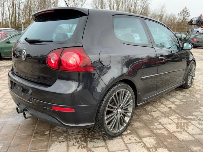 Volkswagen Golf V 4Motion 3.2 R32 V6 24V Sloopvoertuig (2007, Zwart)
