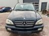 Mercedes ML I 270 2.7 CDI 20V Sloopvoertuig (2002, Zwart)