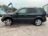 Mercedes ML I 270 2.7 CDI 20V Skrotfordon (2000, ZWART)