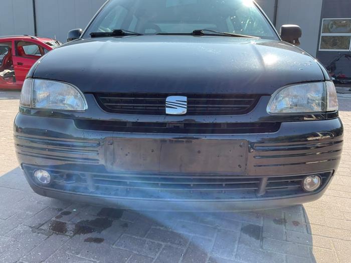 Seat Arosa 1.4 MPi Skrotfordon (2000, ZWART)
