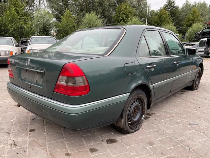 Mercedes C 1.8 C-180 16V Samochód złomowany (1995, Zielony)