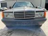 Mercedes 190 2.0 E Kat. Samochód złomowany (1987, Szary)
