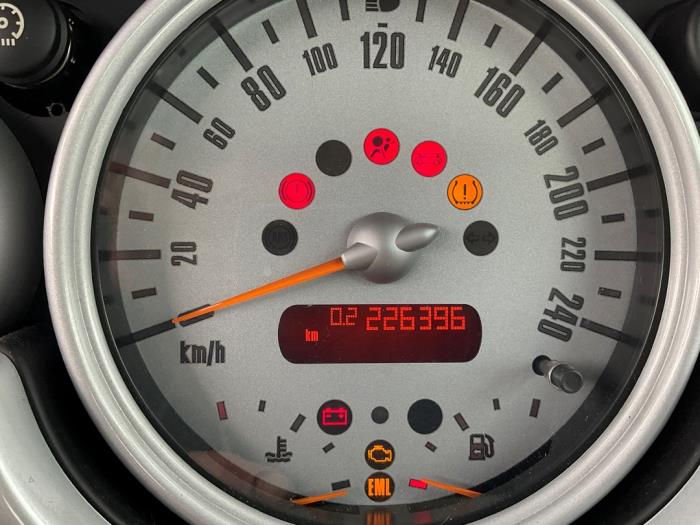 Mini Mini One/Cooper 1.6 16V Cooper Sloopvoertuig (2002, Rood)