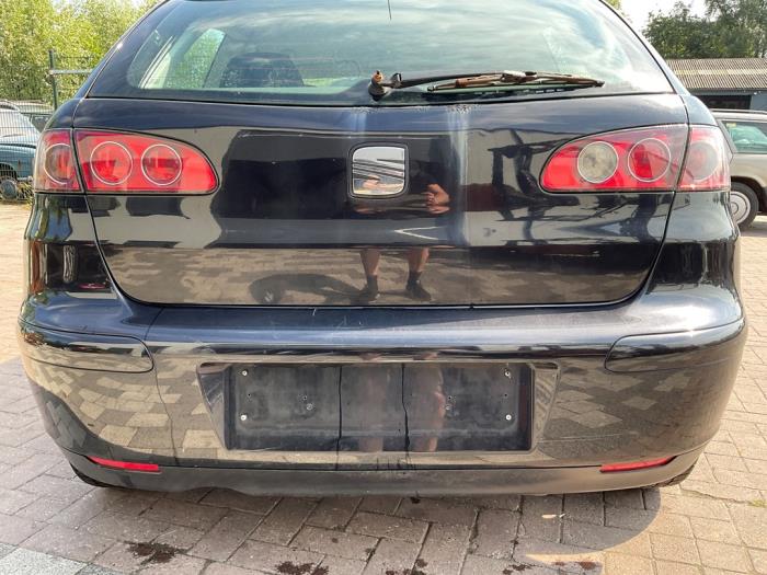 Seat Ibiza III 1.4 16V 100 Skrotfordon (2002, ZWART)