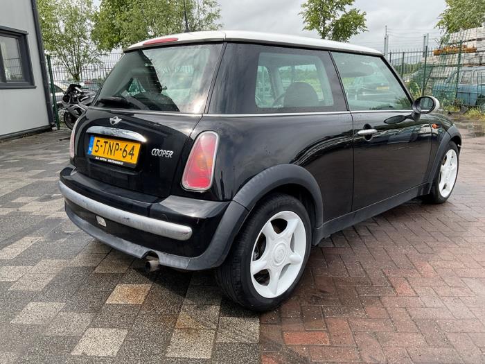 Mini Mini One/Cooper 1.6 16V Cooper Sloopvoertuig (2002, Zwart)
