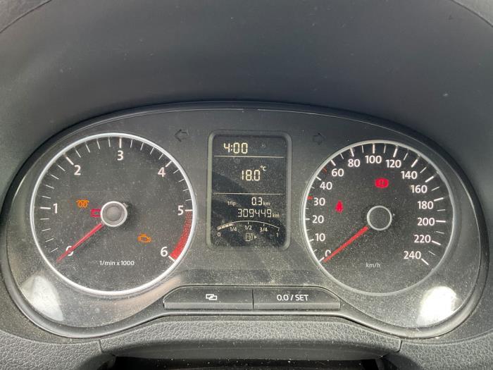 Volkswagen Polo V 1.2 TDI 12V BlueMotion Skrotfordon (2010, BLAUW)