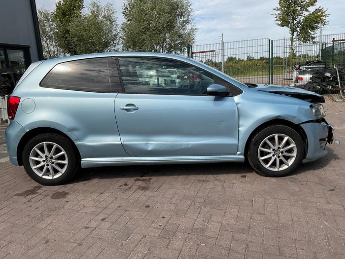Volkswagen Polo V 1.2 TDI 12V BlueMotion Skrotfordon (2010, BLAUW)
