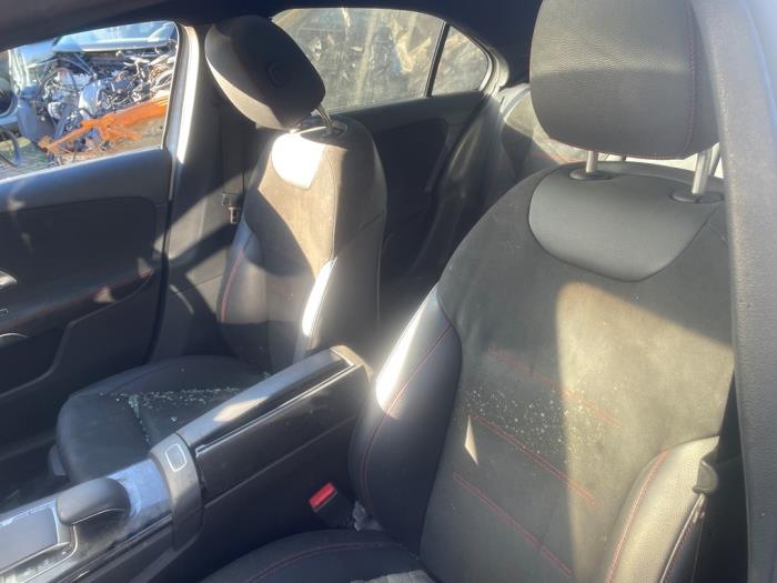 Mercedes A Limousine 1.5 A-180d Skrotfordon (2019, WIT)