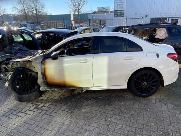 Mercedes A Limousine 1.5 A-180d Skrotfordon (2019, WIT)