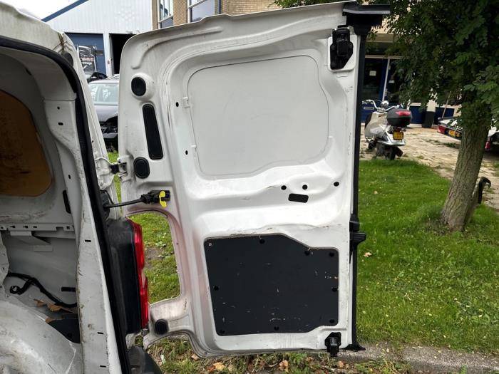 Peugeot Expert 1.6 Blue HDi 95 16V Skrotfordon (2019, WIT)