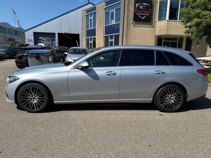 Mercedes C Estate C-200 1.5 EQ Boost Skrotfordon (2024, GRIJS)