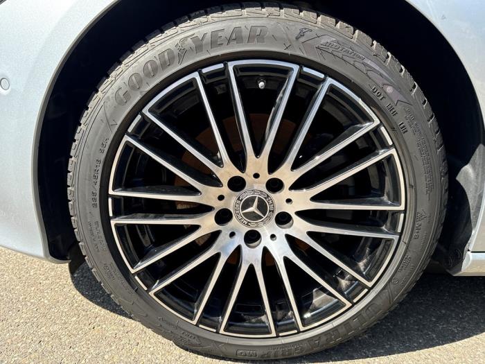 Mercedes C Estate C-200 1.5 EQ Boost Skrotfordon (2024, GRIJS)