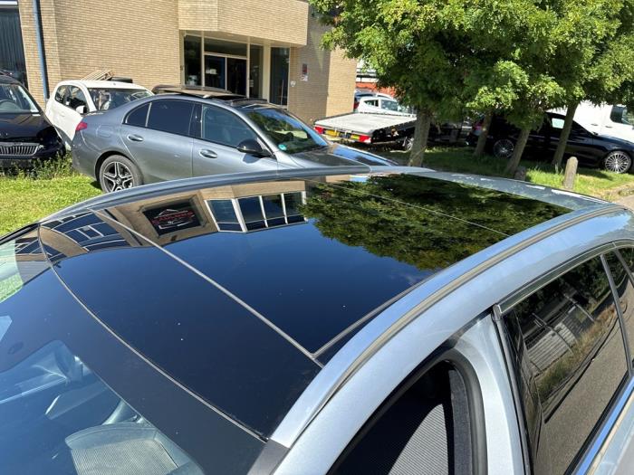 Mercedes C Estate C-200 1.5 EQ Boost Skrotfordon (2024, GRIJS)