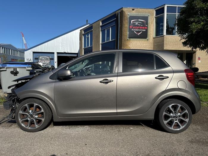 Kia Picanto 1.0 12V Skrotfordon (2017, GRIJS)