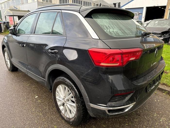 Volkswagen T-Roc I 1.0 TSI 12V Skrotfordon (2021, ZWART)