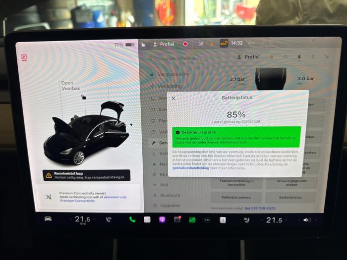 Tesla Model 3 Long Range 72kWh Samochód złomowany (2019, Czarny)