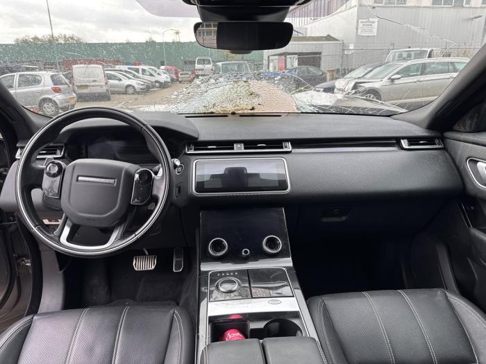 Landrover Range Rover Velar 2.0 D180 AWD Skrotfordon (2018, GRIJS)