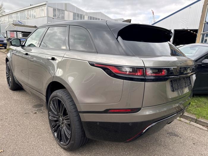 Landrover Range Rover Velar 2.0 D180 AWD Skrotfordon (2018, GRIJS)